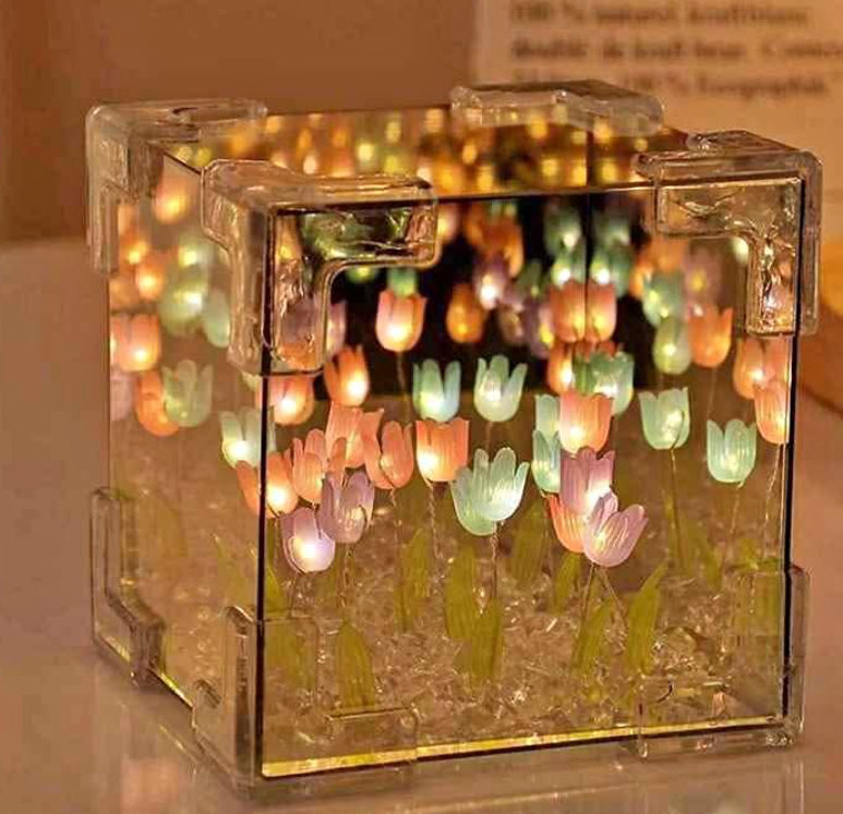 CUBO TULIPANES DESARMADO - CARGA USB